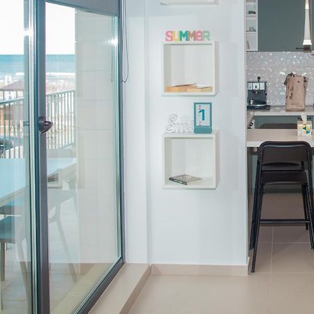 Green Apartament Near The Beach Navodari Exterior photo